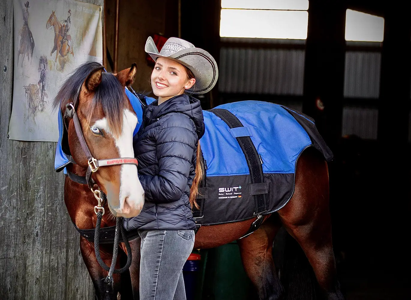 SWIT® Satteldecken-Set mit Neurobalance-Technologie und Steuergerät mit 5 Modi – für Pferde.